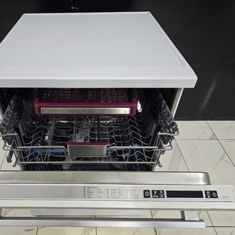 SIFIRLANMIŞ ARÇELİK BEYAZ CAM 8 PROGRAMLI BULAŞIK MAKİNESİ
