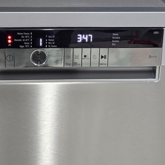 SIFIRLANMIŞ ARÇELİK INOX PİYANO SERİ 8 PROGRAMLI 3 SEPETLİ BULAŞIK MAKİNESİ