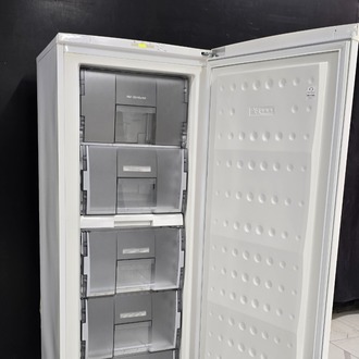 SIFIRLANMIŞ ARÇELİK 210 LT 5 BÖLMELİ DİKEY DERİN DONDURUCU