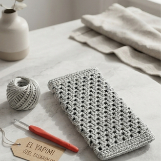 El Örgüsü Krem Telefon Kılıfı | Handmade Crochet Phone Sleeve