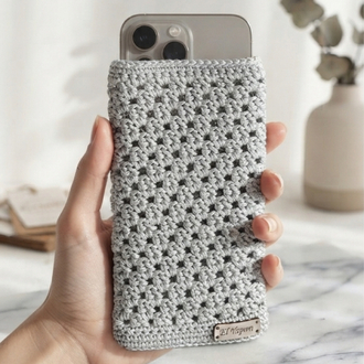 El Örgüsü Krem Telefon Kılıfı | Handmade Crochet Phone Sleeve