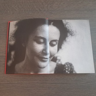 Deniz Bilgin - Ressam - Retrospektif Sergi Kitabı (Ciltli)