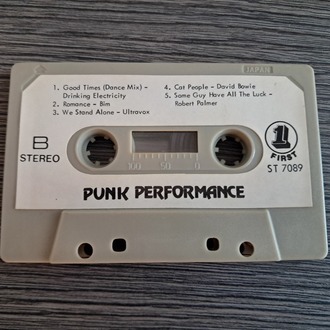 Punk Performance (Karışık-KASET)