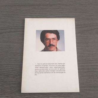Hasan Ali Toptaş - Bir Gülüşün Kimliği (İmzalı)