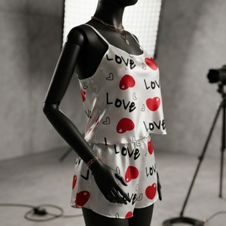 Love Desenli Beyaz Saten Şortlu Gecelik Takım EXVY1334
