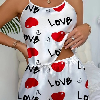 Love Desenli Beyaz Saten Şortlu Gecelik Takım EXVY1334