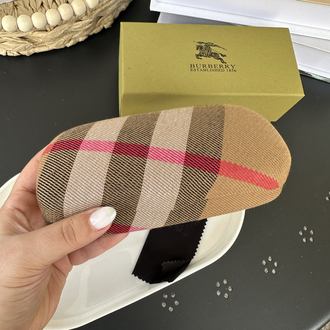 Burberry Orjinal Kılıf ve Aksesuarları