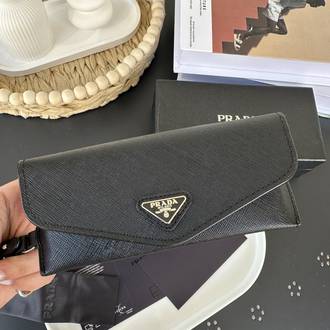 Prada Orjinal Kılıf ve Aksesuarları