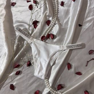 Victoria’s secret beyaz taş detaylı tanga