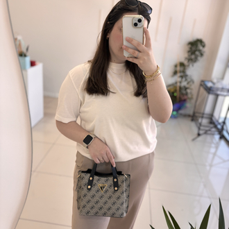 Guess siyah detaylı çanta