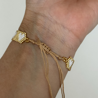 Gold Beyaz Kalpli Miyuki Bileklik 