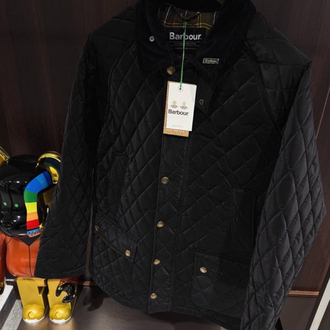 Barbour Siyah Kapitone Mont