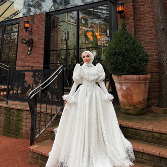 İnci nikah elbisesi ve gelinlik