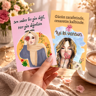 Kadınlar Günü Hediye Kartı – “İyi Ki Varsın” Motto Kartı