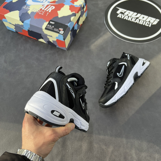Nike 530