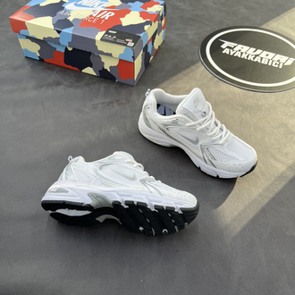 Nike 530