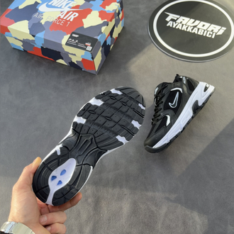 Nike 530