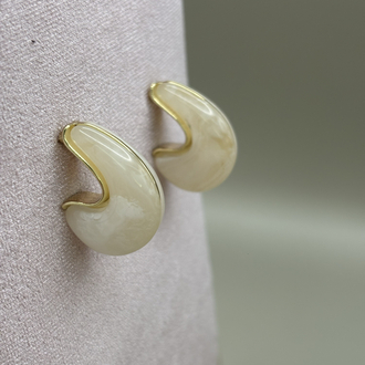 Kadın Gold Detaylı Sedef Görünümlü Modern Küpe