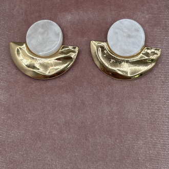 Kadın Sedef Görünümlü Gold Modern Küpe