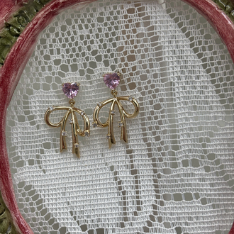 Kadın Kararmaz Çelik Pembe Kalp Taşlı Fiyonk Model Gold Küpe
