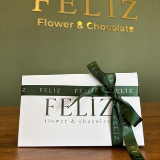 Feliz Flower Studio 15’li Antep Fıstık Dolgulu Belçika Çikolatası