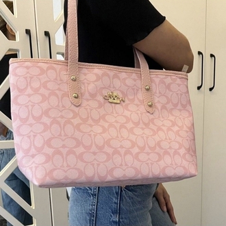 Coach Pembe Big Tote Shoulder Bag