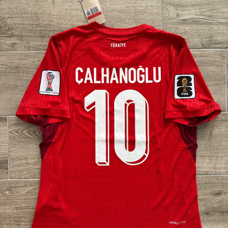 Türkiye Milli Takım 2026 İç Saha Profesyonel “Hakan Çalhanoğlu” Maç Forması 