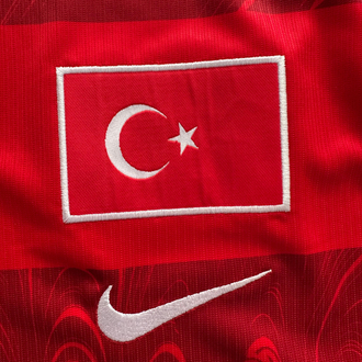 Türkiye Milli Takım 2026 İç Saha Taraftar Forması 