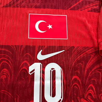 Türkiye Milli Takım 2026 İç Saha Profesyonel “Hakan Çalhanoğlu” Maç Forması 