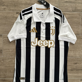 Juventus 2026-2027 İç Saha Forması