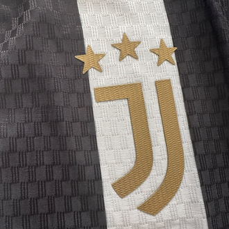 Juventus 2026-2027 İç Saha Forması