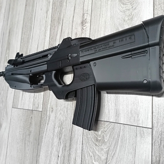 FN F2000 Maket