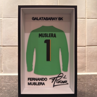 Fernando Muslera Galatasaray SK Özel Tasarım 3 Boyutlu (3D) Premium Çerçeve Forma