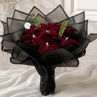 7 li Bordo Lilyum Buket