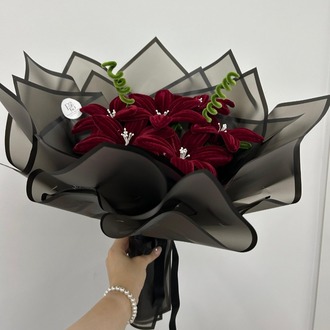 7 li Bordo Lilyum Buket