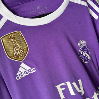 RETRO REAL MADRİD 16/17 CRİSTİANO RONALDO UZUN KOLLU MAÇ FORMASI 