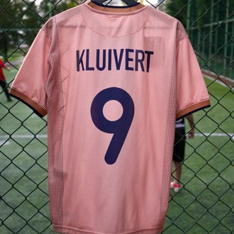 Premium Kalite Retro Forma Kluivert #9 Barcelona 2001-02