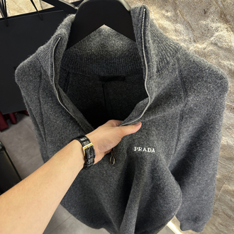 Prada Gri Yarım Fermuar Kazak