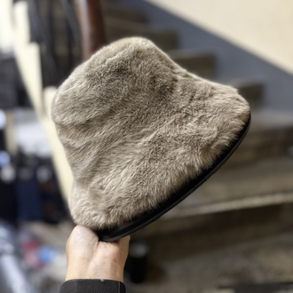 Açık Bej Peluş Şapka
