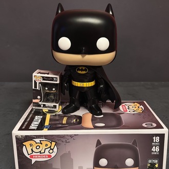 Funko Pop: 18-Inch(46 CM) Mega Pop! Batman #01