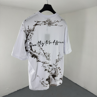 Nakışlı Baskılı Beyaz OverSize Tshirt