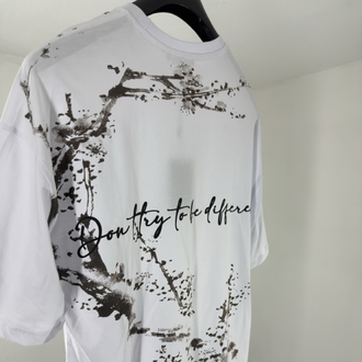 Nakışlı Baskılı Beyaz OverSize Tshirt