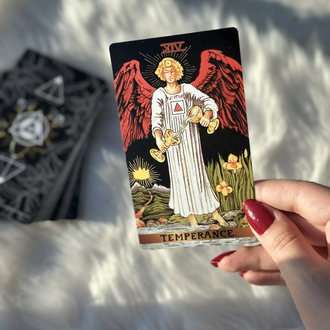 Black tarot 