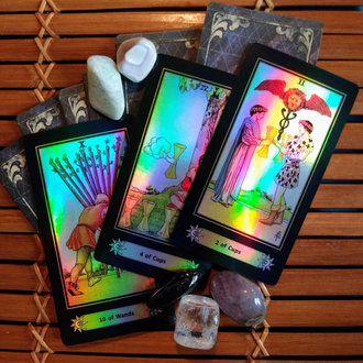 A.E Waite Tarot -hologramlı