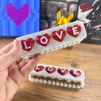 Love yazılı Clicker'lı Pasta Dilimi 