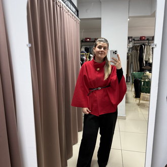 Kırmızı panço