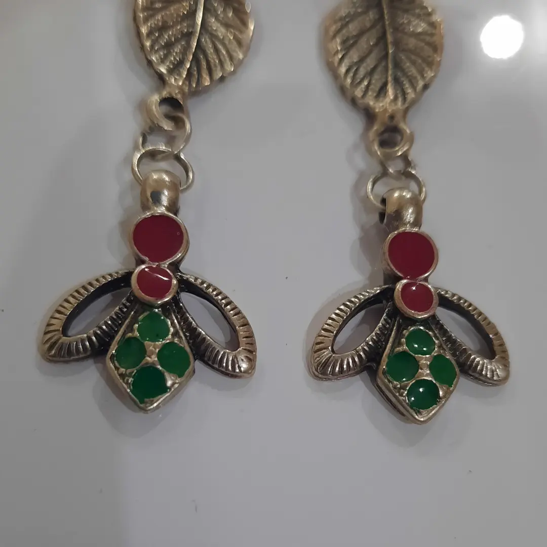 sallantılı otantik küpeler
