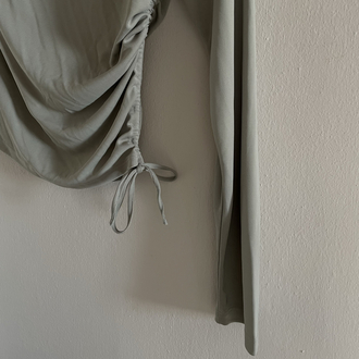 Zara Su Yeşili Tek Kol Büzgü Detaylı Bluz