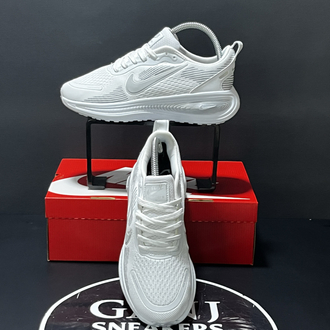 NIKE VOMERO BEYAZ&GÜMÜŞ