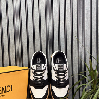 FENDİ BEJ SİYAH BEYAZ
